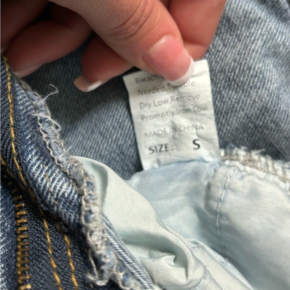 Women’s size S SHEIN Baggy Distressed Jeans High Waist - Picture 3 of 4